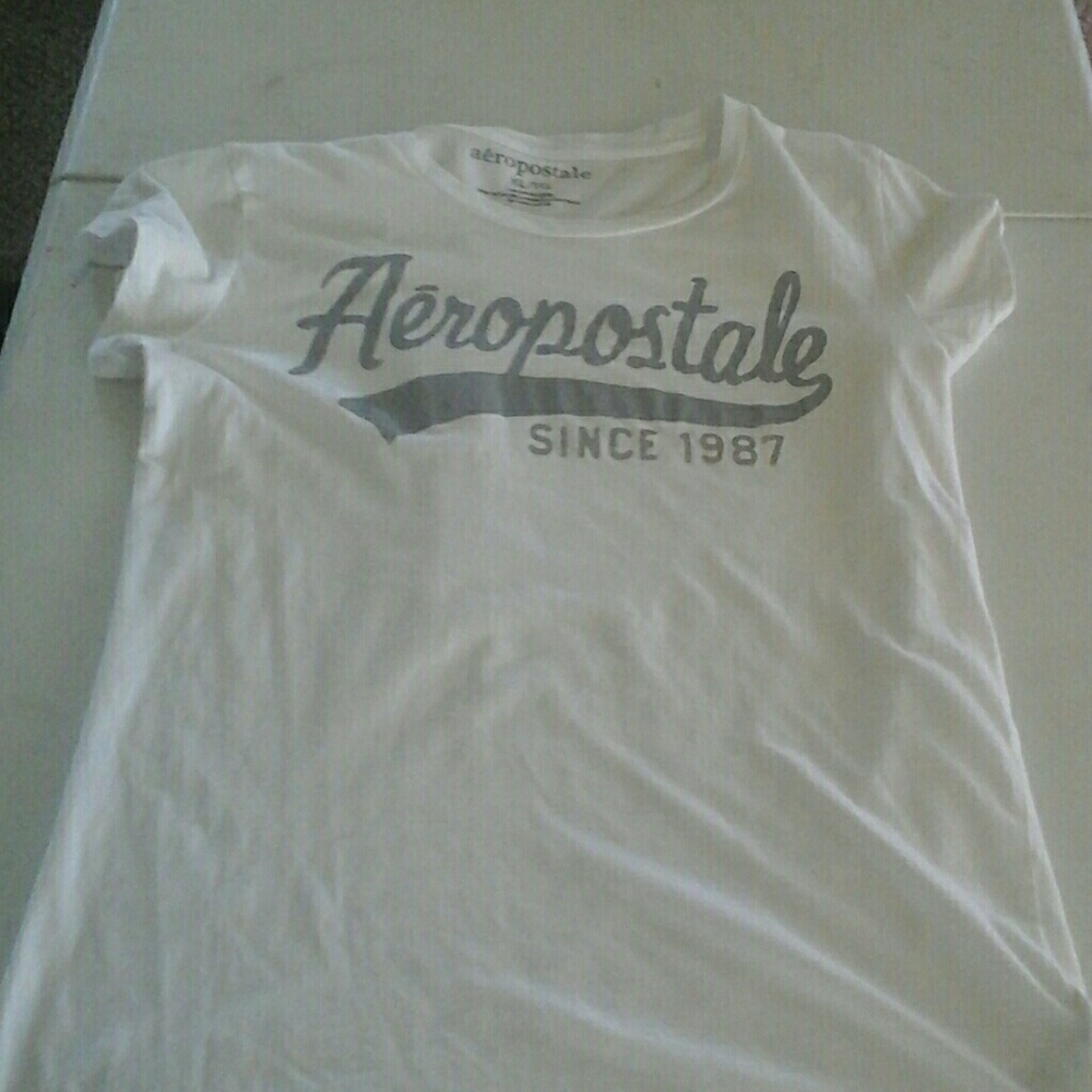Aeropostle t-shirt